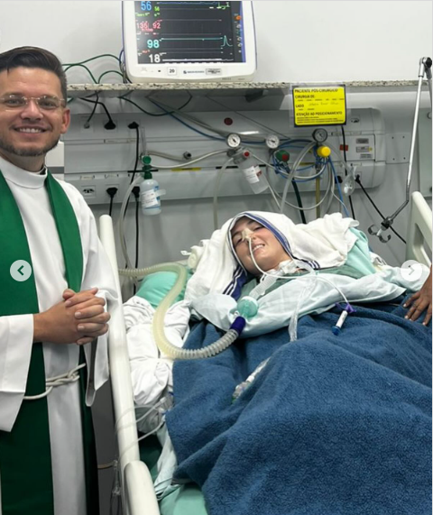 O. Murilo i časna sestra za koju je slavio misu na odjelu intenzivne njege.