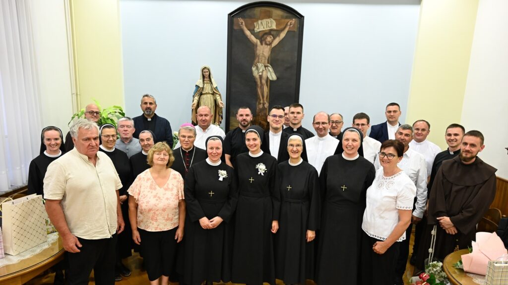 doživotni zavjeti milosrdne sestre sv. križa đakovo