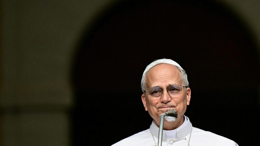 Papa Lav XIV. predmoli Angelus u Castel Gandolfu