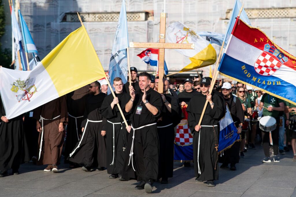 Novo polazište, bogatiji program i aplikacija: Što donosi 8. Antunovski hod mladih? PXL 070625 133978689