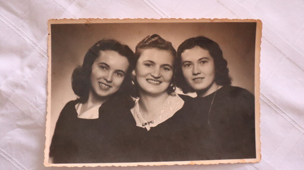 S. Magdalena Mikašek proslavila 100. rođendan: Najvažnije je ne prestajati moliti! U sredini